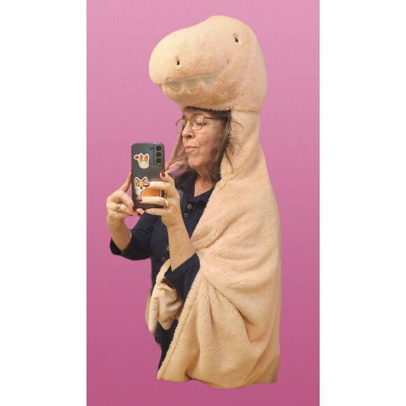 So cute! Dinosaur hooded plush blanket wrap for kids. Super soft. Pillowfort - Picture 11 of 14